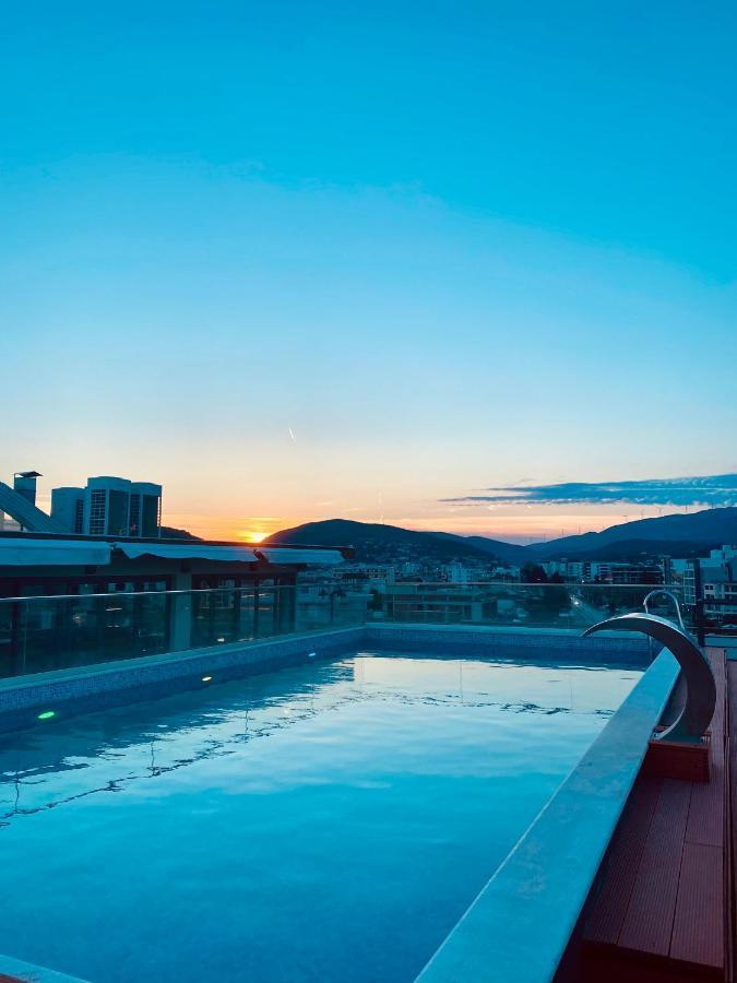 Hotel Evropa Ulcinj Luaran gambar