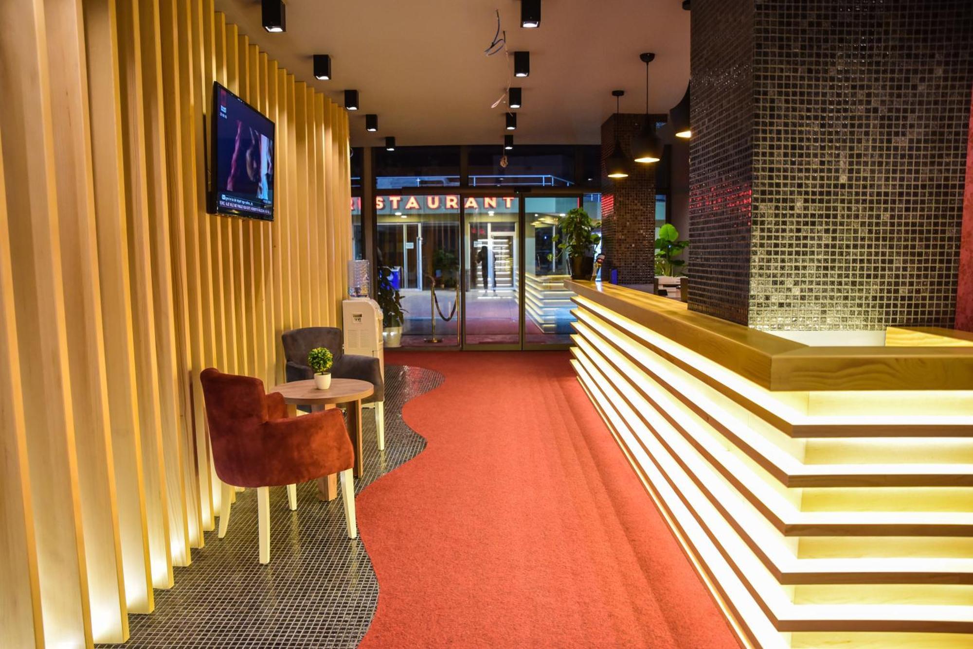 Hotel Evropa Ulcinj Luaran gambar