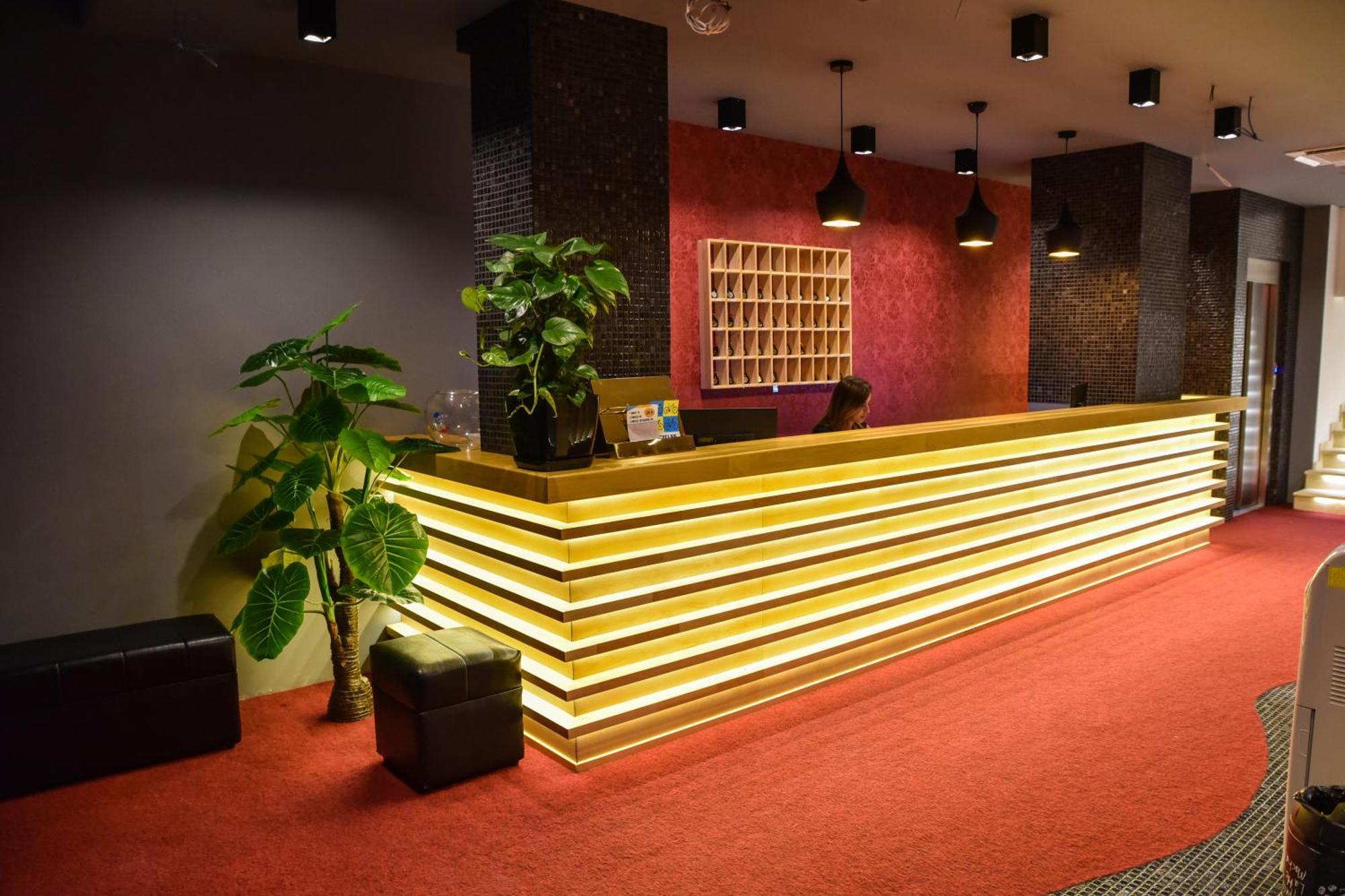 Hotel Evropa Ulcinj Luaran gambar