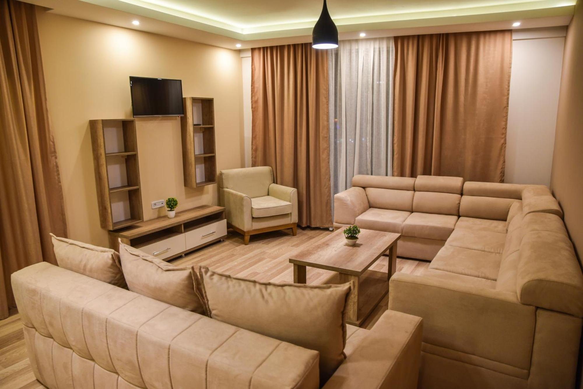 Hotel Evropa Ulcinj Luaran gambar