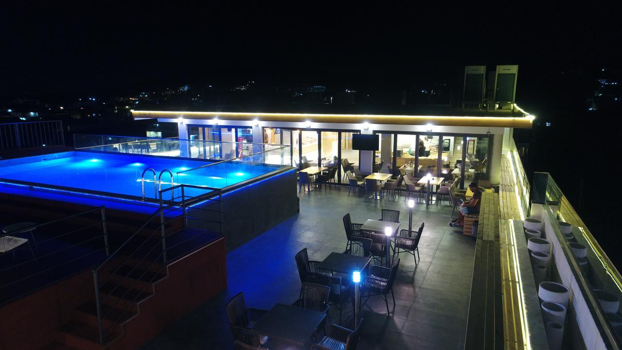 Hotel Evropa Ulcinj Luaran gambar